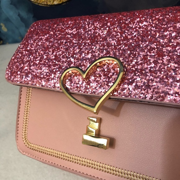 Beautiful Rose pink sequence purse - Picture 6 of 6